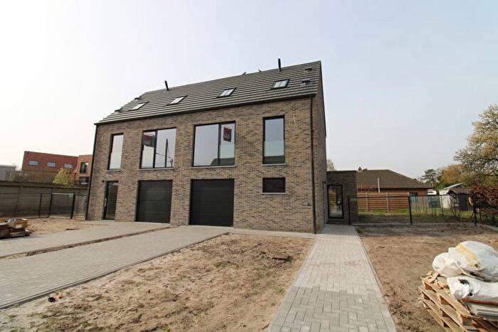 Maison 3 pièces à vendre à Westmallebaan, Zoersel