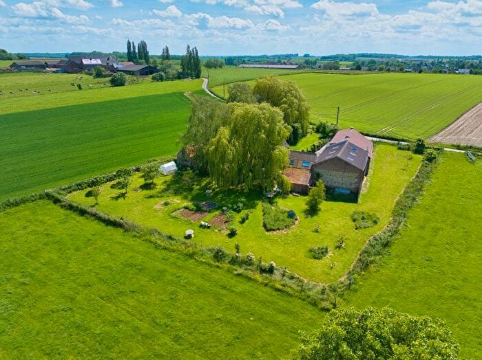 Maison 6 pièces à Chemin de l'Hostée, Ath, à vendre