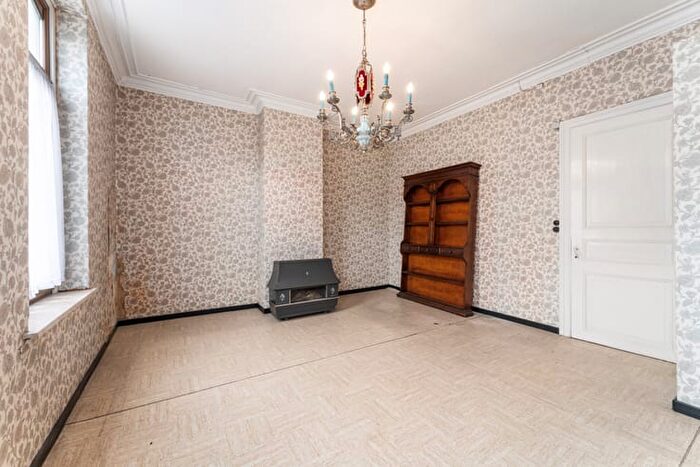 Vaartstraat, Kortrijk : Maison 5 pièces à vendre