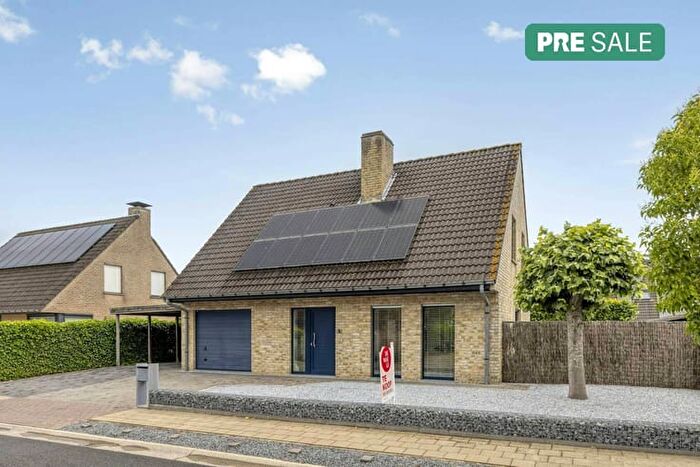 Maison 3 pièces à Hottonstraat, Izegem, à vendre