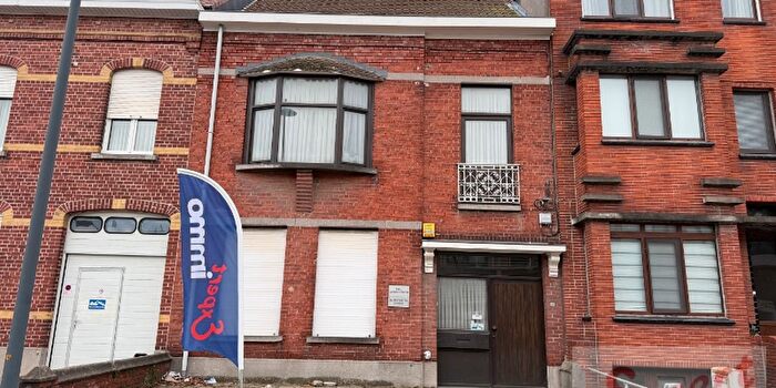 Maison 4 pièces à Kortrijksesteenweg, Harelbeke, à vendre