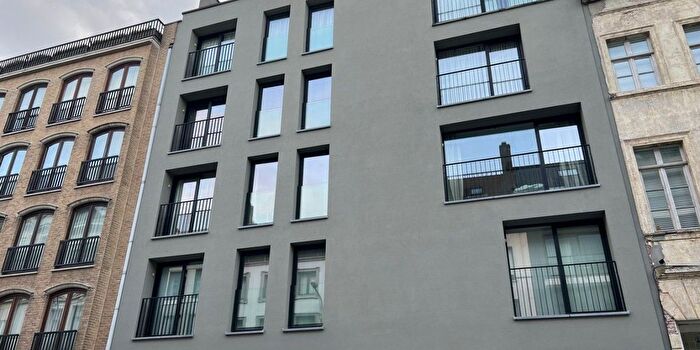 Appartement 2 pièces à Koning Albertstraat, Kortrijk, à louer