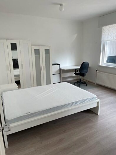 Allée Du Beau Vivier, Seraing : Appartement 2 pièces à louer