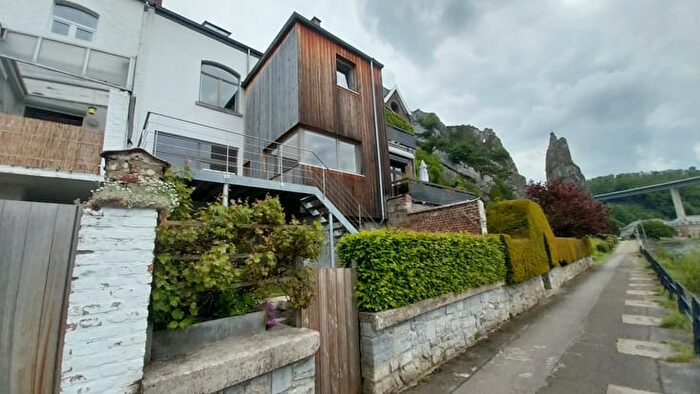 Maison 9 pièces à vendre - Rue Arthur Defoin, Dinant