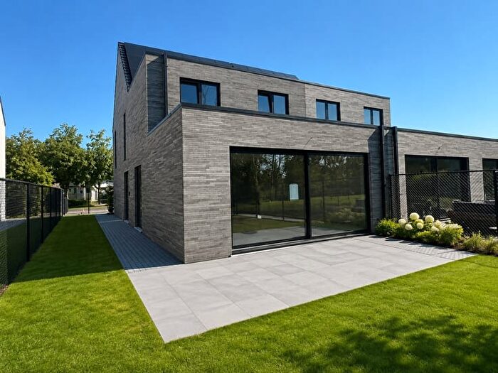 Stationsstraat A, SINTKATELIJNEWAVER - Maison 4 pièces à vendre