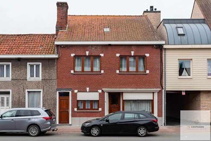 Maison 4 pièces à vendre à Rozestraat, Knesselare Ursel