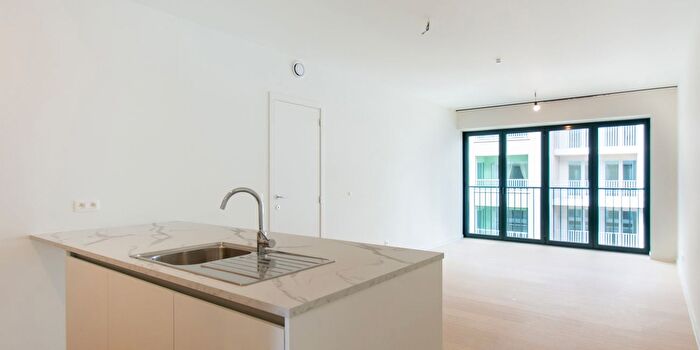 Appartement 2 pièces à Eugène De Plynstraat, Antwerpen, à louer