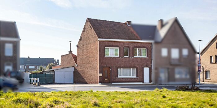 Maison 4 pièces à Robert De Preesterstraat, Nederename, à vendre
