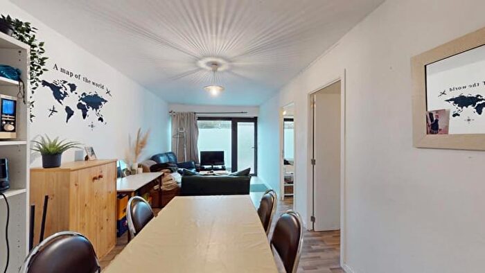 Appartement 4 pièces à vendre à Woluwedal, Sint Stevens Woluwe