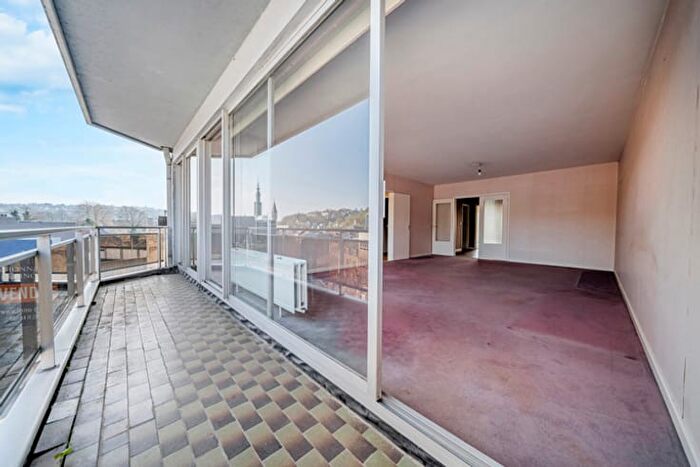 Place du Martyr, Verviers : Appartement 9 pièces à vendre