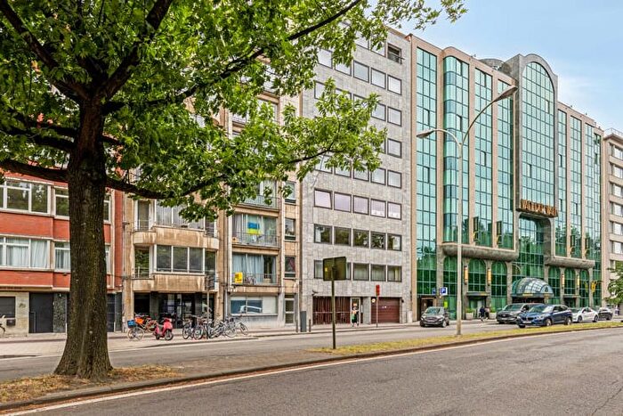 Appartement 7 pièces à vendre - Van Eycklei, A