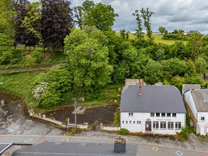 Maison à Sainte Barbe, Neufchateau, à vendre