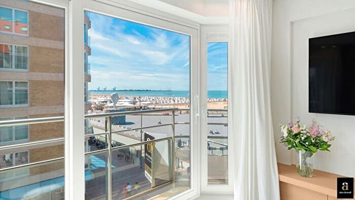 Appartement 2 pièces à Sylvain Dupuisstraat, KnokkeHeist, à vendre