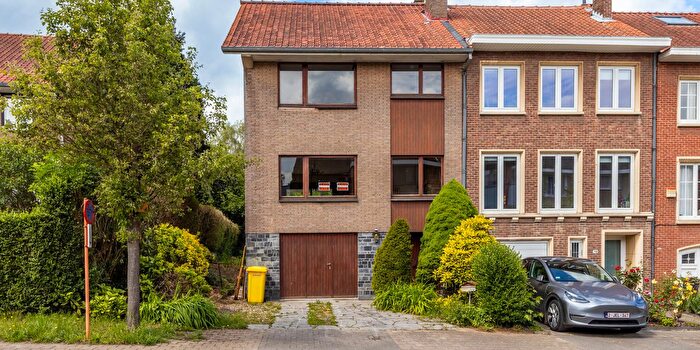 Maison 4 pièces à Sportpleinstraat, WezembeekOppem, à vendre