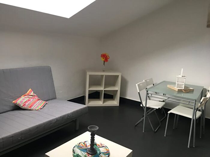 Appartement 1 pièce à louer - Rue Raikem, Liège
