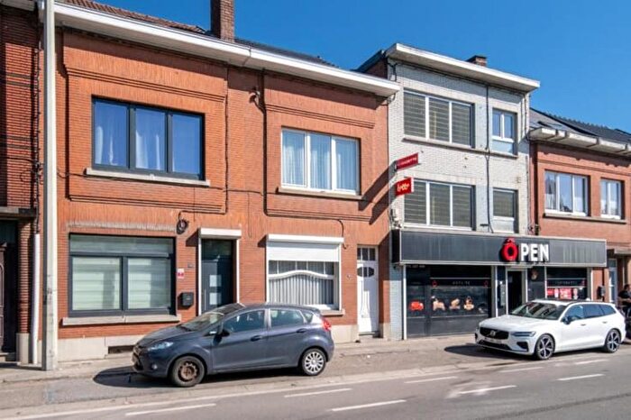 Maison 3 pièces à rue de Couillet, Châtelet, à vendre