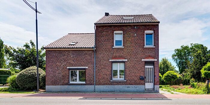 Maastrichterstraat, Martenslinde : Maison 2 pièces à louer