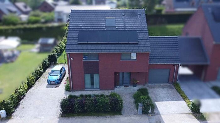 Maison 4 pièces à Rue De L'ancienne Pompe, BraineleChâteau, à vendre