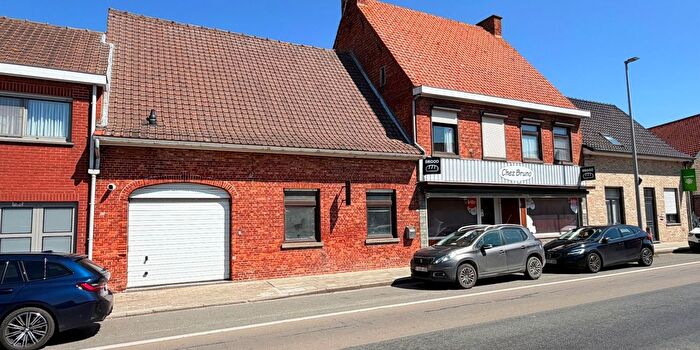 Maison 9 pièces à vendre à Veurnseweg, Ieper
