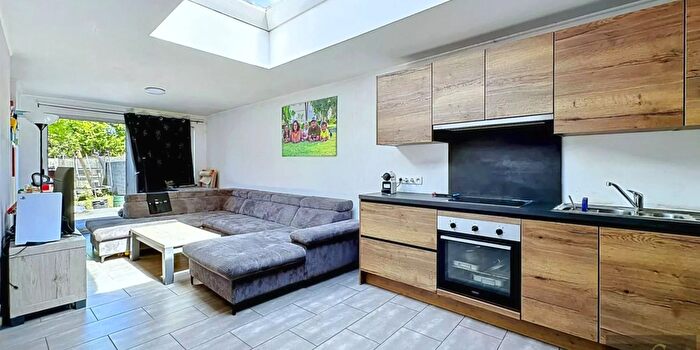 Maison 2 pièces à LevalTrahegnies, Henegouwen, à vendre