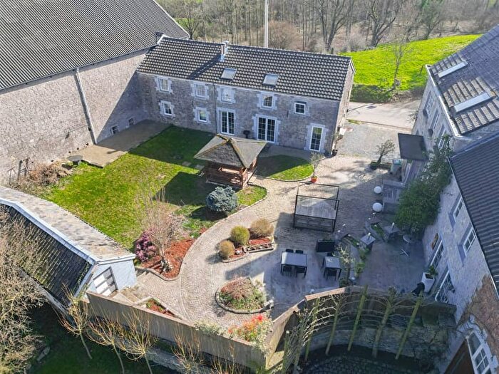 Maison 8 pièces à Chemin de la Vieille Chapelle, DURBUY, à vendre
