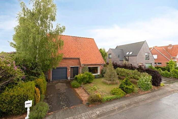 Maison 4 pièces à Zuidstraat, Jabbeke, à vendre