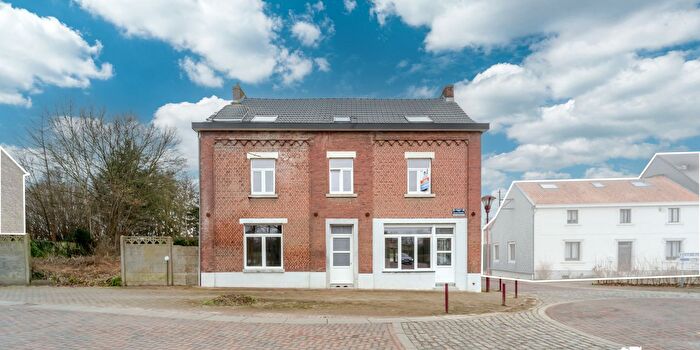 Maison 5 pièces à Rue de la Sucrerie, Trognée, à vendre