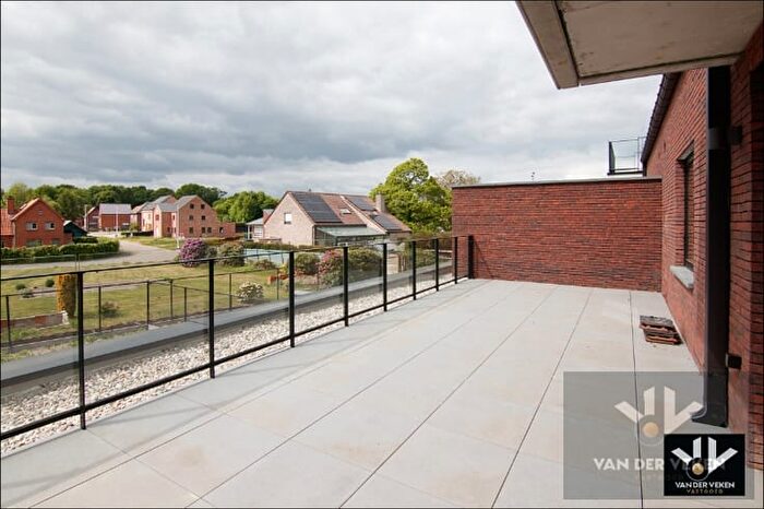 Grote Baan, Helchteren : Appartement 11 pièces à vendre