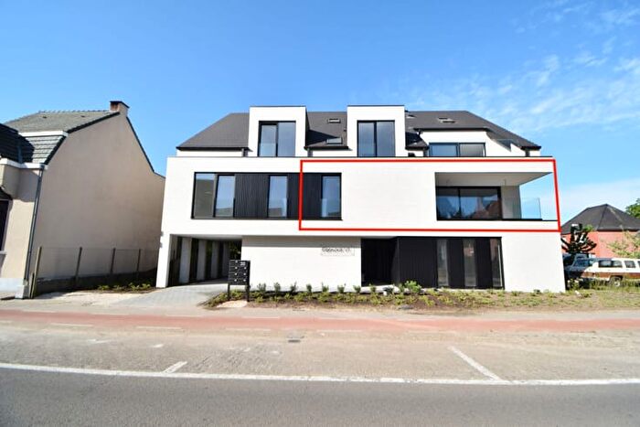 Appartement 9 pièces à Gierlebaan, Tielen, à louer