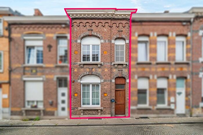 Rue du Vieux Pont, Huy : Maison 11 pièces à vendre