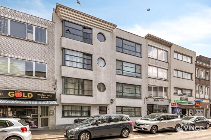 Maison 10 pièces à vendre - Weggestraat, Merksem