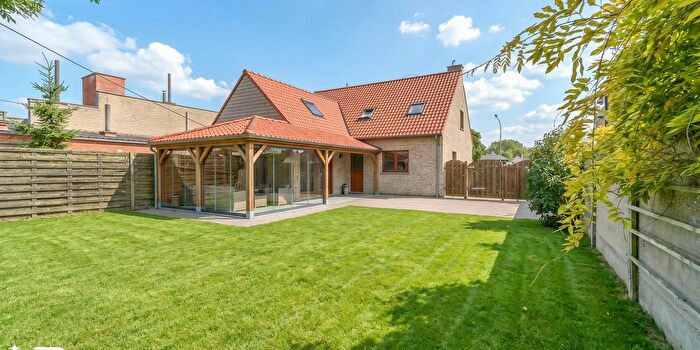 Maison 4 pièces à vendre à Veurnestraat, De Panne