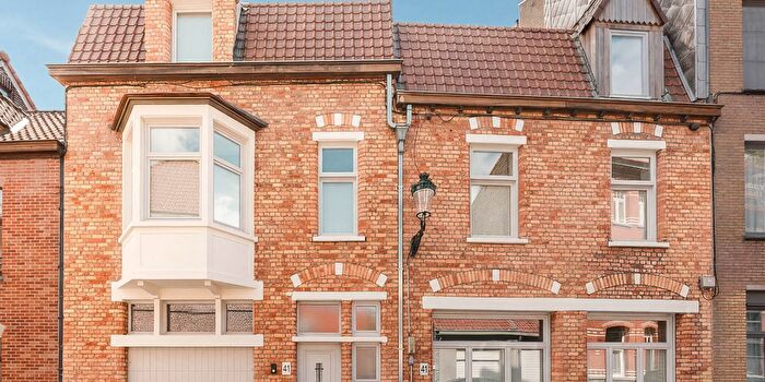 Greinschuurstraat, Brugge : Maison 4 pièces à vendre