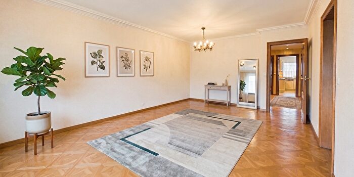 Moeskroen, Henegouwen : Appartement 2 pièces à vendre