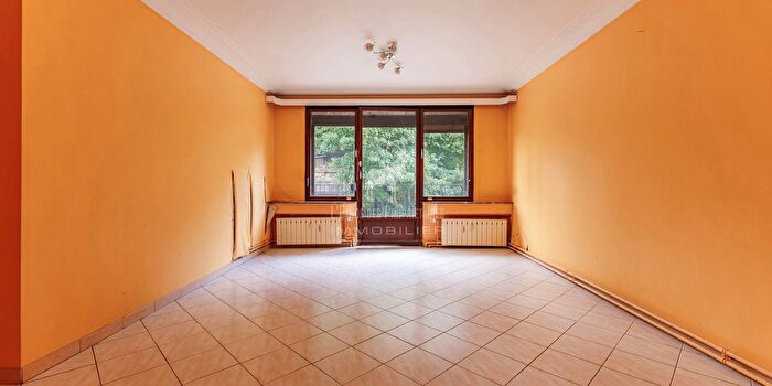 Charleroi, Henegouwen - Appartement 3 pièces à vendre