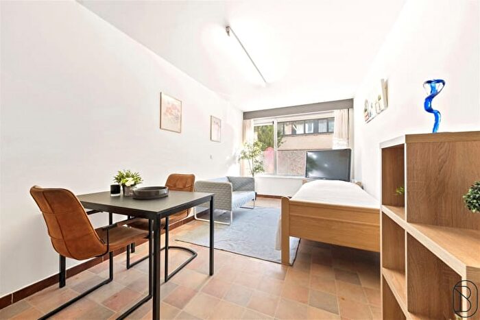 Appartement à SintAmbrosiusstraat, RONSE, à vendre