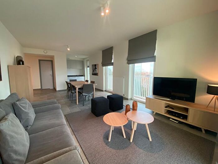 Appartement 3 pièces à louer - Buurtspoorweglei, Antwerpen