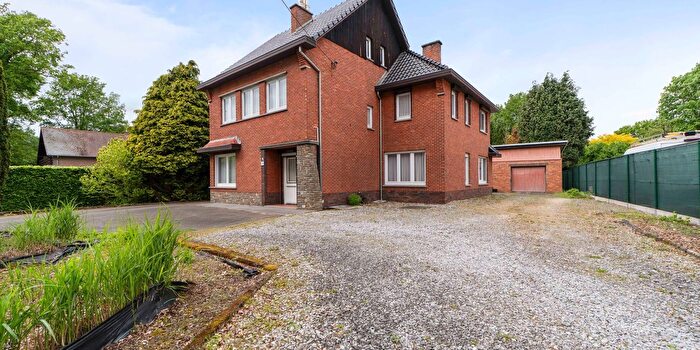 Maison 4 pièces à Peerboomstraat, Genk, à vendre