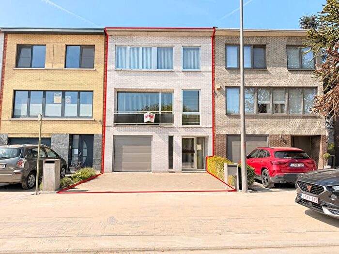 Alfred Oststraat, BEVERENKRUIBEKEZWIJNDRECHT : Maison 3 pièces à louer