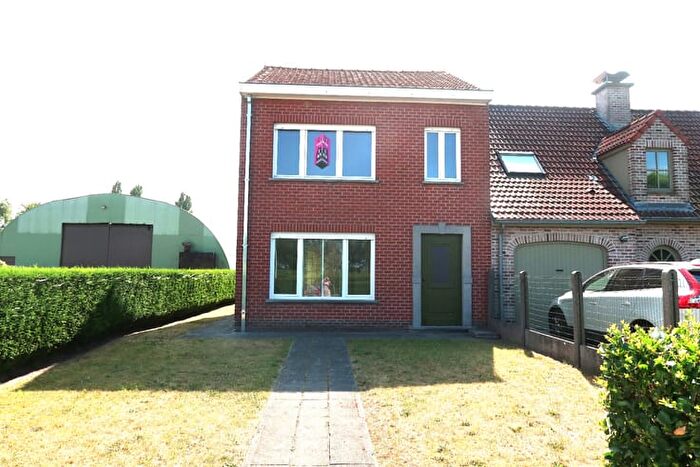 Stationsstraat, Jabbeke : Maison 3 pièces à louer