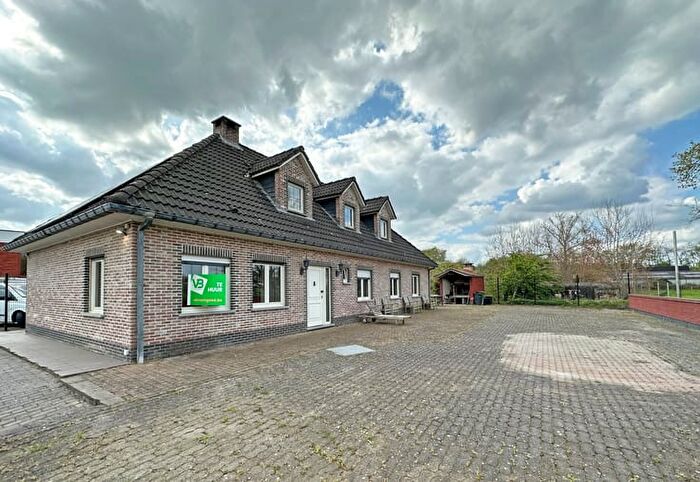 Galgelei A, Ranst : Maison 15 pièces à louer