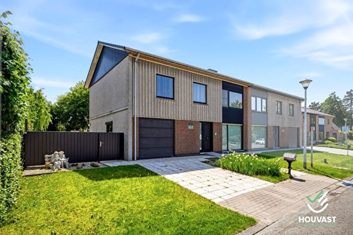 Wijngaerdestraat, Diksmuide : Maison 12 pièces à vendre