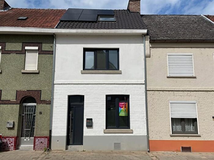 Maison 4 pièces à Kalsbergstraat, LANDEN, à vendre