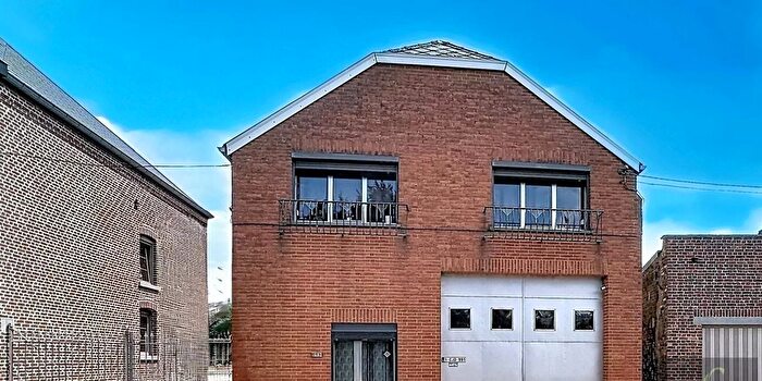 Maison 2 pièces à RUE ADRIEN HULIN, Péronneslezbinche, à vendre