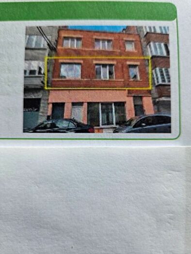 Appartement 2 pièces à Rue Delestienne, Marcinelle, à louer
