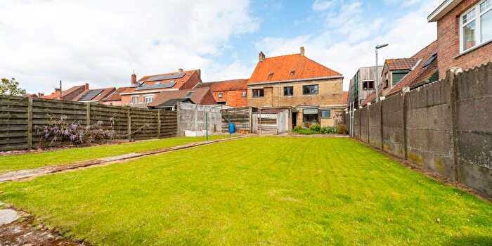 Maison 6 pièces à Bergenstraat, BeverenaandenIJzer, à vendre