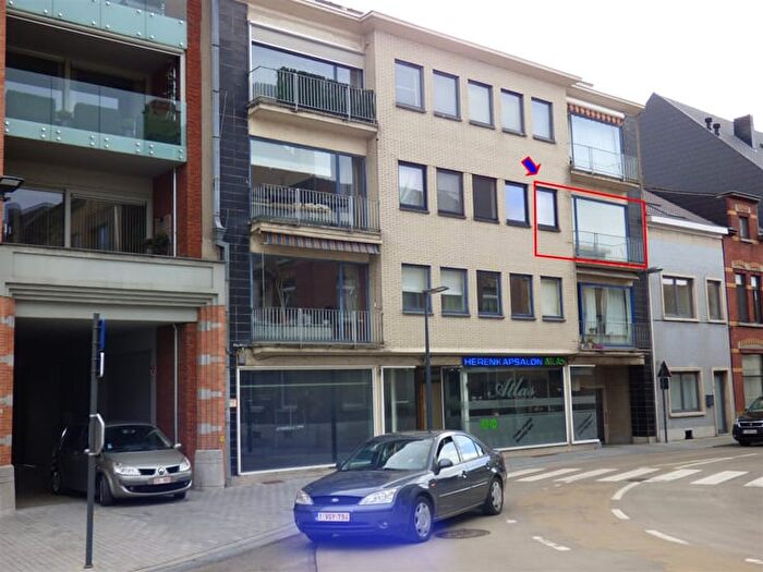 Appartement 2 pièces à Tiensesteenweg, SINTTRUIDEN, à vendre