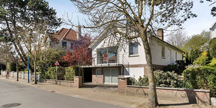 Maison 6 pièces à Vlaanderenstraat, Koksijde, à vendre
