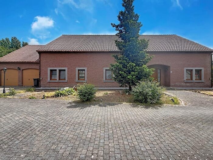 Maison 4 pièces à Rue du Couvent A, FizeFontaine, à vendre