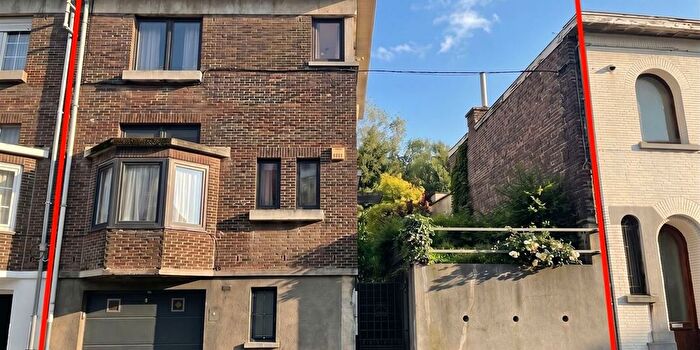 Rue des Genêts, Liège : Maison 2 pièces à vendre
